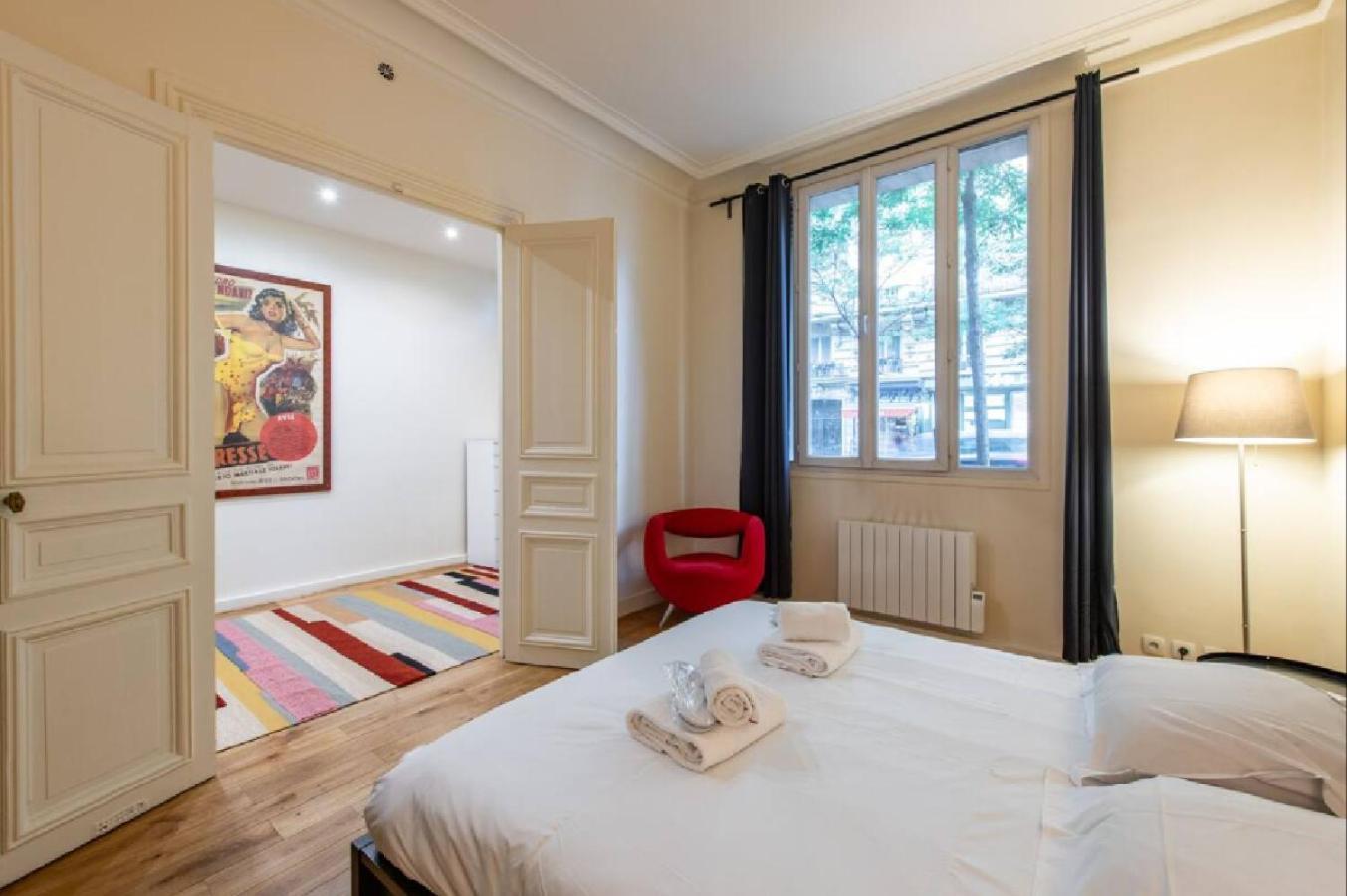 Apartamento Geranimus Morland : Hearth Of París Exterior foto